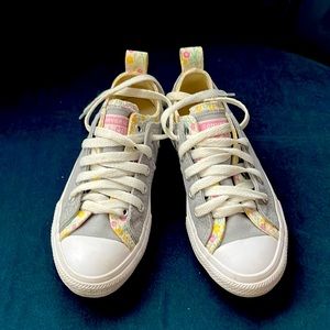 Floral and grey size 13 Converse